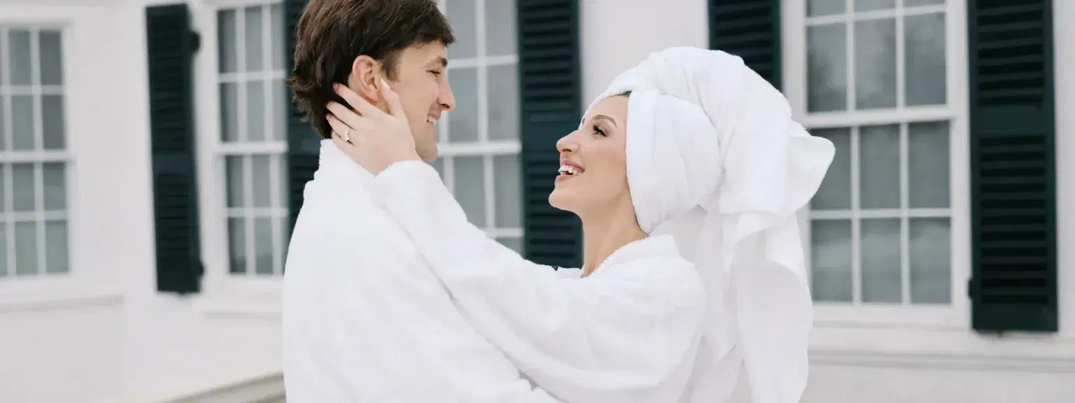10 Gorgeous Engagement Photo Dress Styles