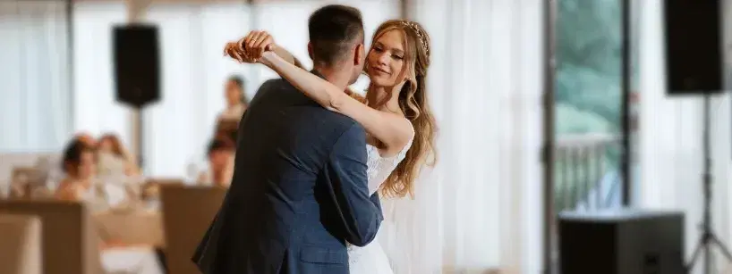 Choreographing Your Cinematic First Dance Moment