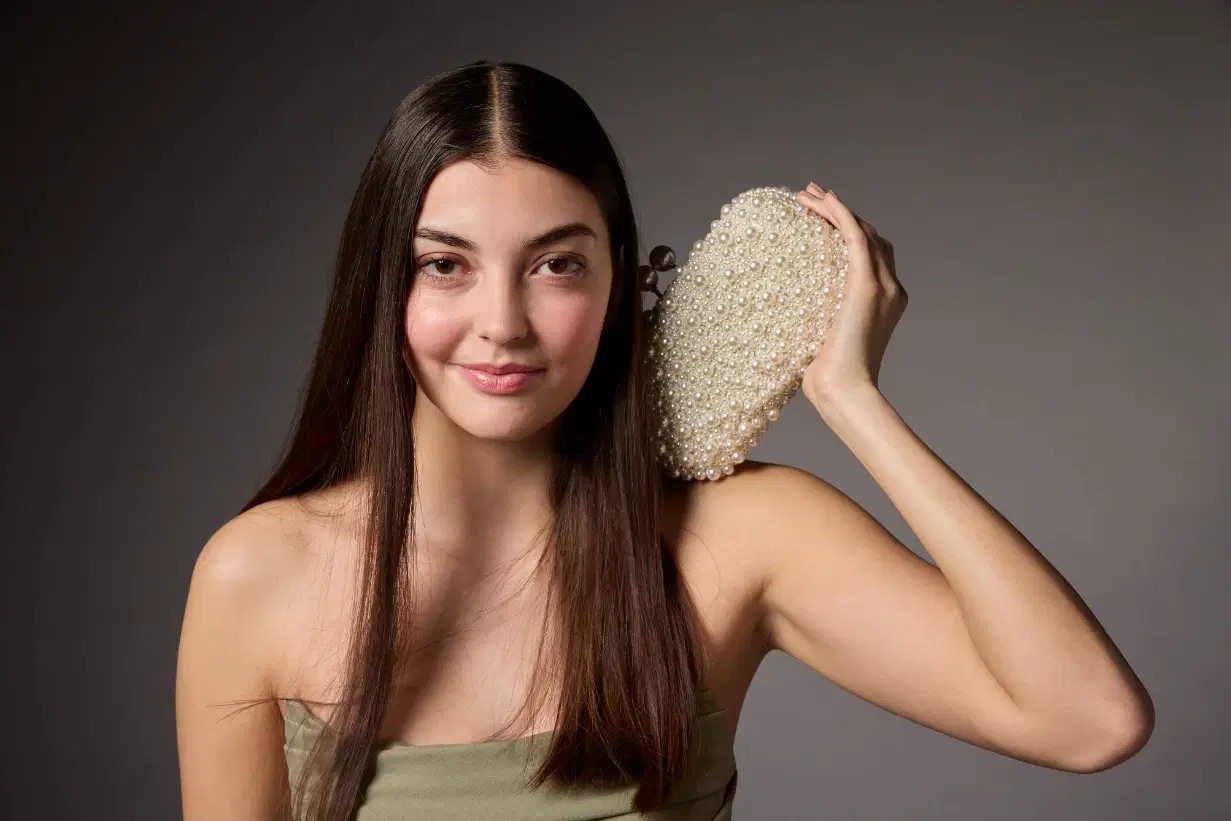 Essential Wedding Guest Bag Checklist: What to Pack