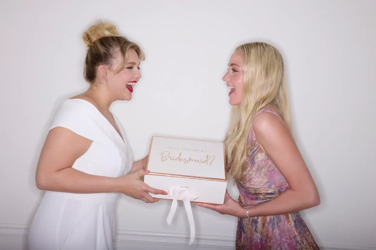How to Choose Luxury Gifts for Bridesmaids That Wow