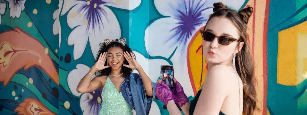 Statement vs Minimal Jewelry: Prom Style Guide