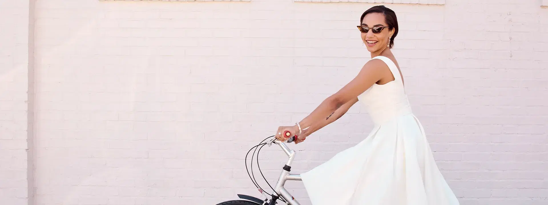 What to Wear to Your Wedding Dress Appointment (and What to Skip)