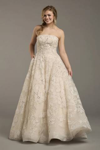 Picture of Floral Embroidered Strapless Tulle Ball Gown