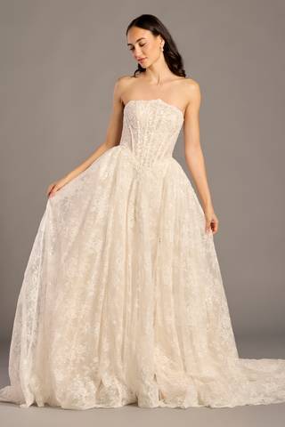 Picture of Lace Inverted Sweetheart Neckline Ball Gown